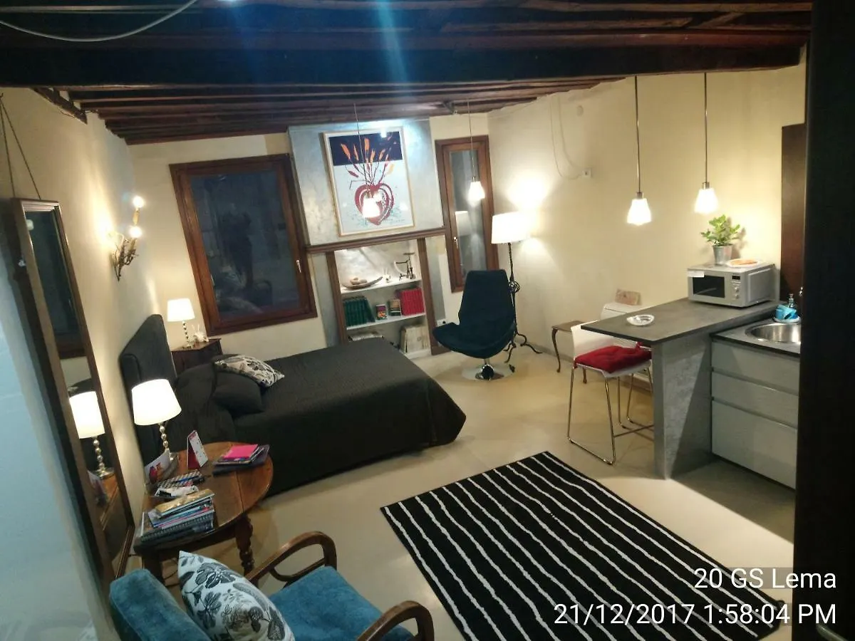 Suite Apartment San Marco 1825 Venice