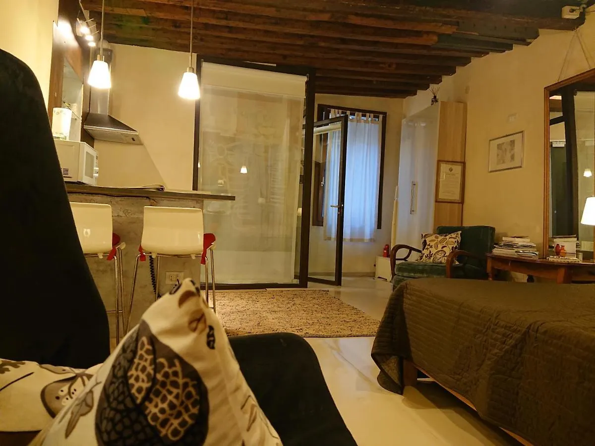 Suite Apartment San Marco 1825 Βενετία 0*,